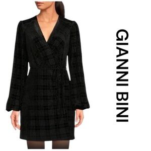 GIANNI BINI Black Faux Velvet Long Sleeve Houndstooth Wrap Mini Dress, Size S.
